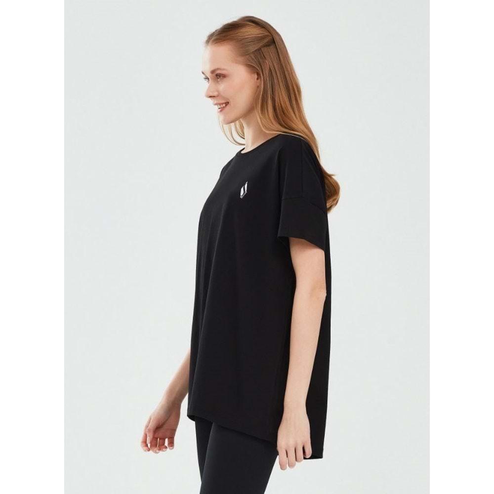 Skechers W Performance Tops Crew Neck T-shirt S221482-001 Kadın Tişört