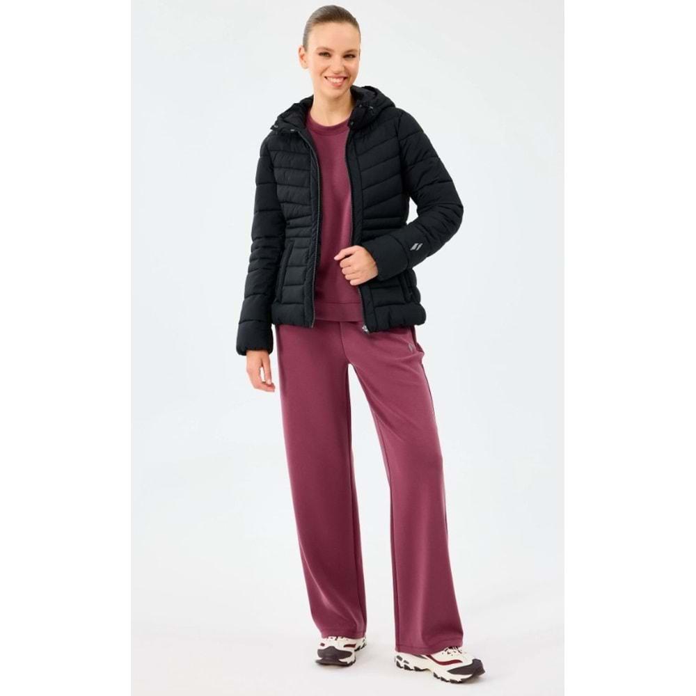 Skechers W Fitted Hoodie Puffer Jacket S2520203-3817 Kadın Mont