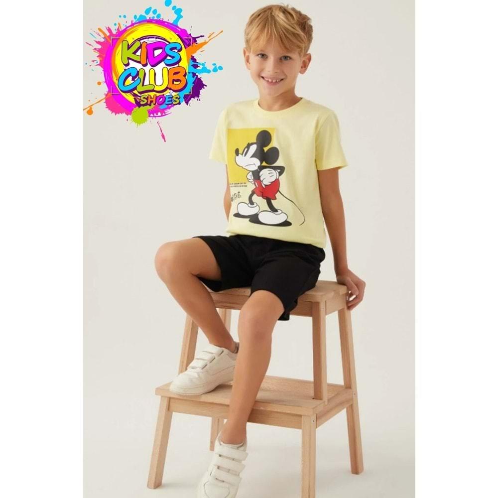 Minnie Mouse Lisanslı D4883 Beyond T-Shirt ve Şort Alt Üst Erkek Çocuk Takımı