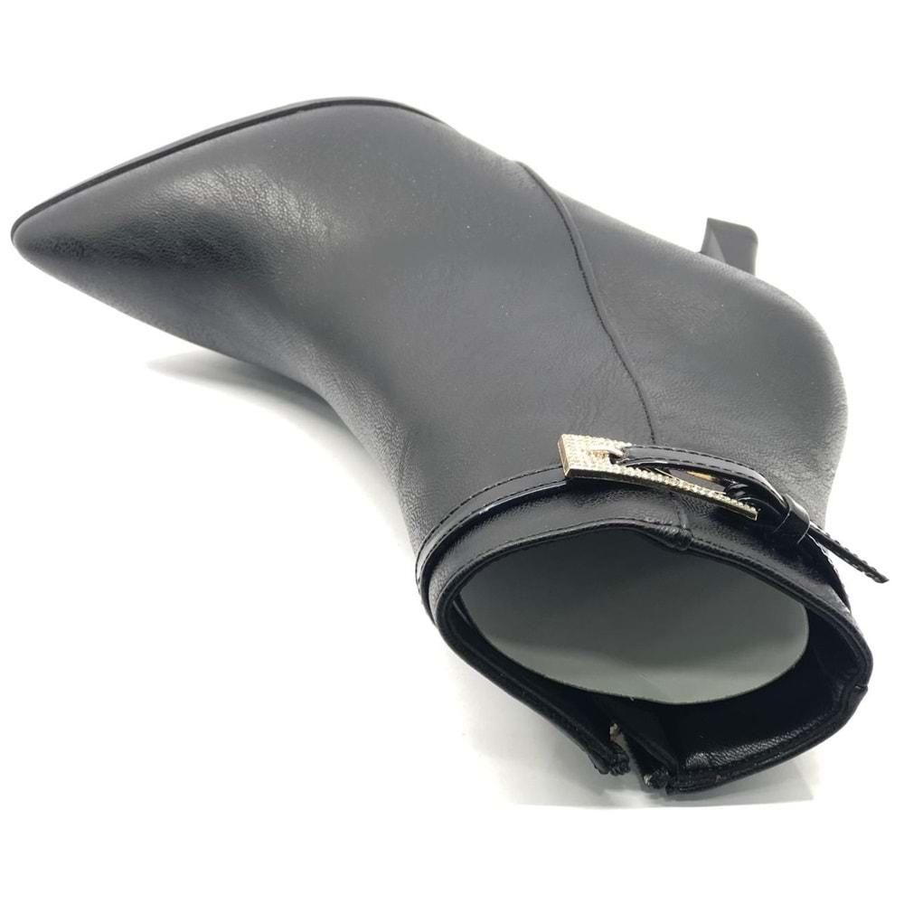 Feles Yanı İnce Taş Tokalı Klasik Sivri Burun Topuklu Kadın Bot