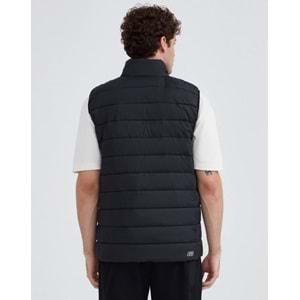 Skechers M Outerwear Padded Vest S231241-001 Erkek Yelek