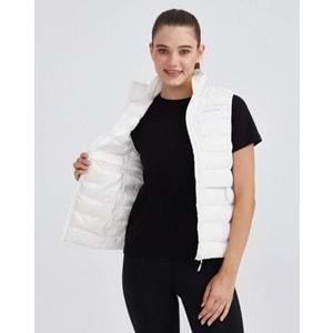 Skechers W Outerwear Padded Vest S231239-100 Kadın Yelek