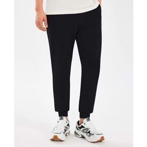 Skechers S242114-001 Essential Jogger Sweatpant Erkek Eşofman Altı