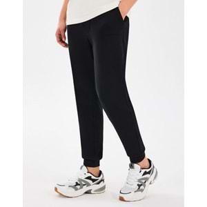 Skechers S242114-001 Essential Jogger Sweatpant Erkek Eşofman Altı