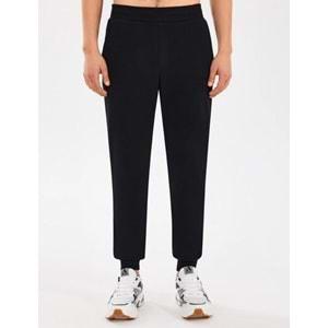 Skechers S242114-001 Essential Jogger Sweatpant Erkek Eşofman Altı