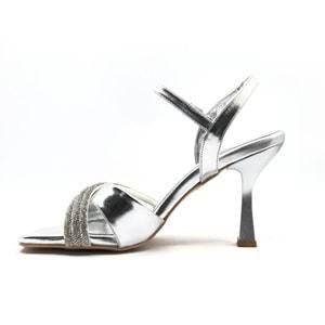Feles Çapraz Şerit Taşlı 8 Cm Topuklu Kadın Abiye Ayakkabı