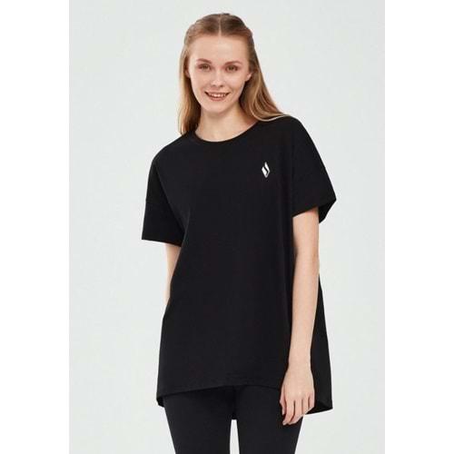 Skechers W Performance Tops Crew Neck T-shirt S221482-001 Kadın Tişört
