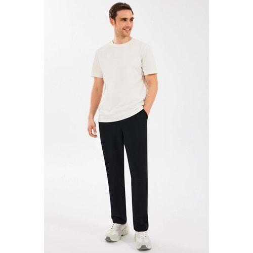 Skechers S242115-001 M Essential Regular Sweatpant Erkek Eşofman Altı