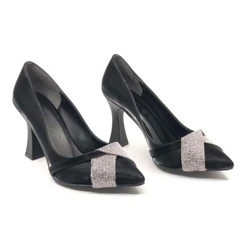 Feles Taş Detaylı Stiletto Kadın Topuklu Ayakkabı